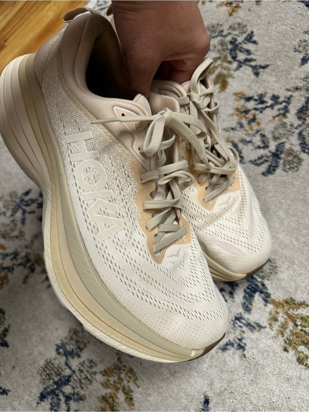 Hoka Bondi 8 Beige Neutral Color Sneakers | Mens 10 US / Women’s 11.5